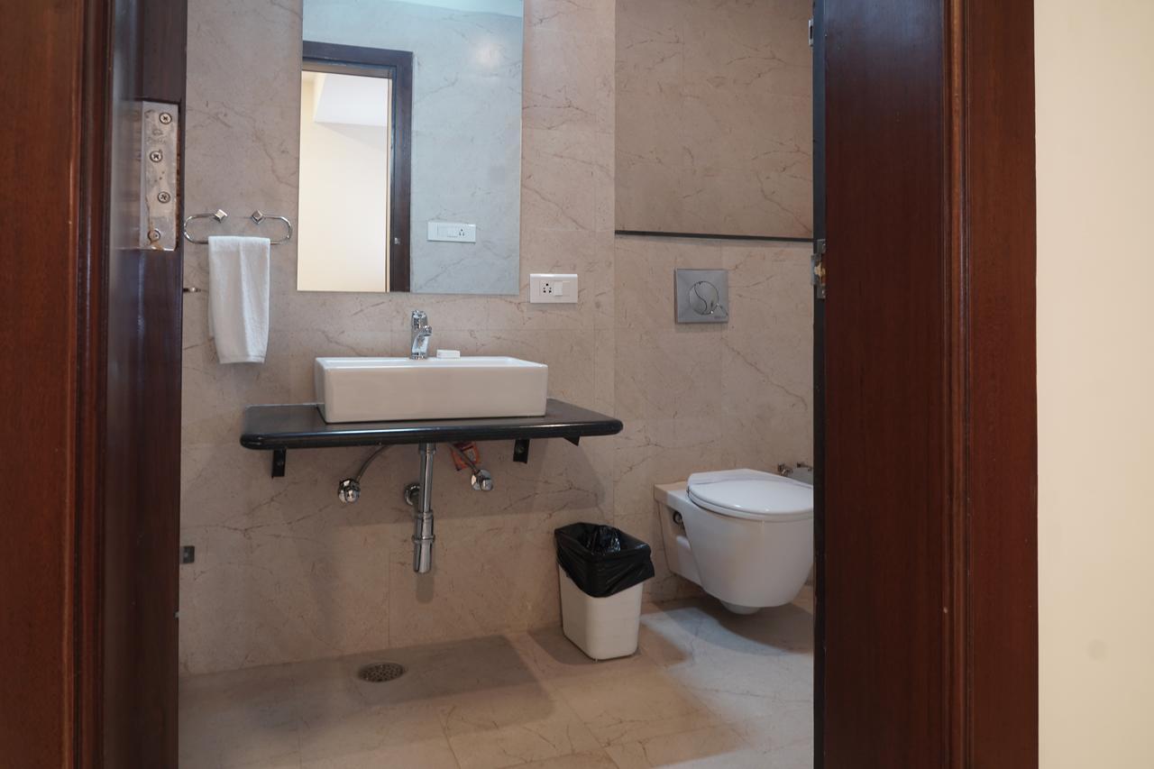Admire Inn By Tgi Udaipur Exterior photo